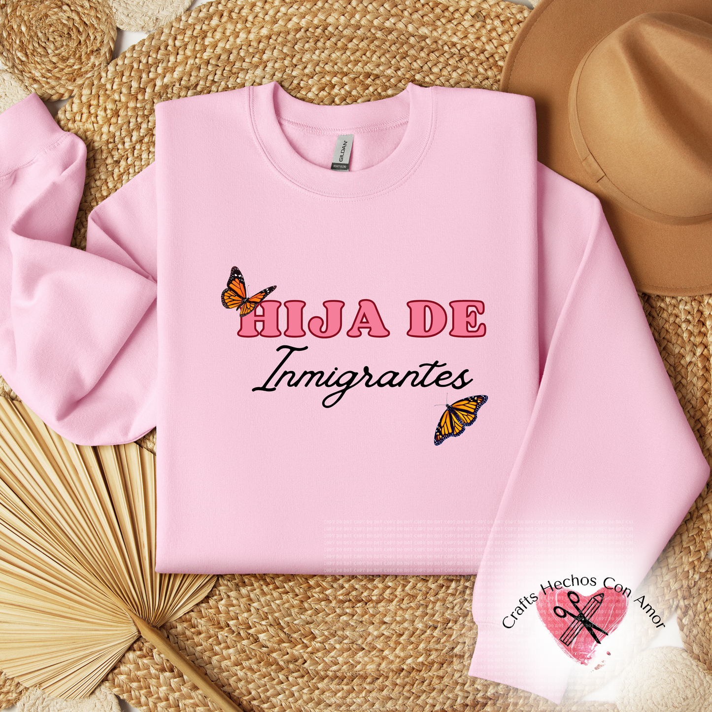 Hija de Inmigrantes Crewneck